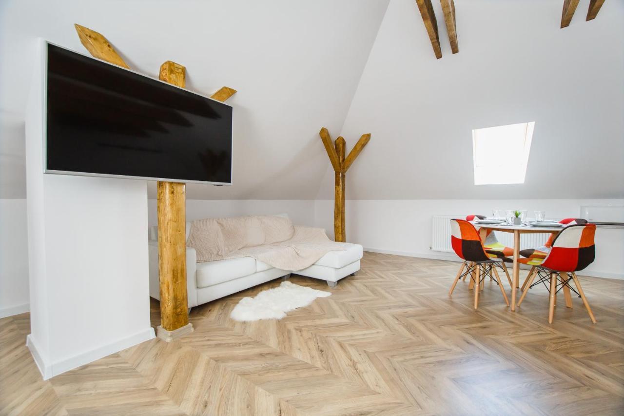 Rya Residence Oradea Exteriör bild